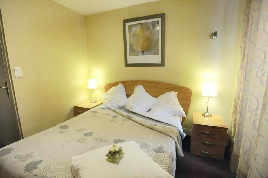 Les Negociants Hotell Pontgibaud Rum bild